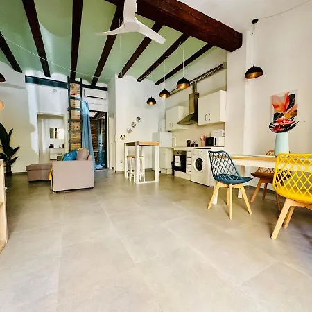 Mediterranean Flat Next To The Historic Center Valencie